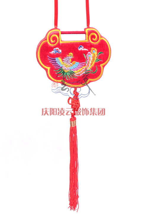 《龙凤呈祥同心锁》庆阳凌云香包